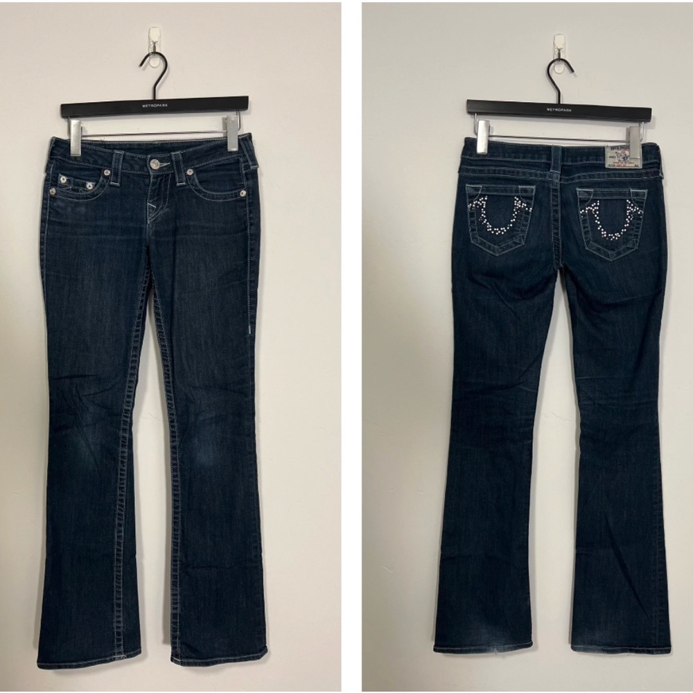 True Religion | Fit: Boot | Style: Embellished Pockets | Wash: Dark